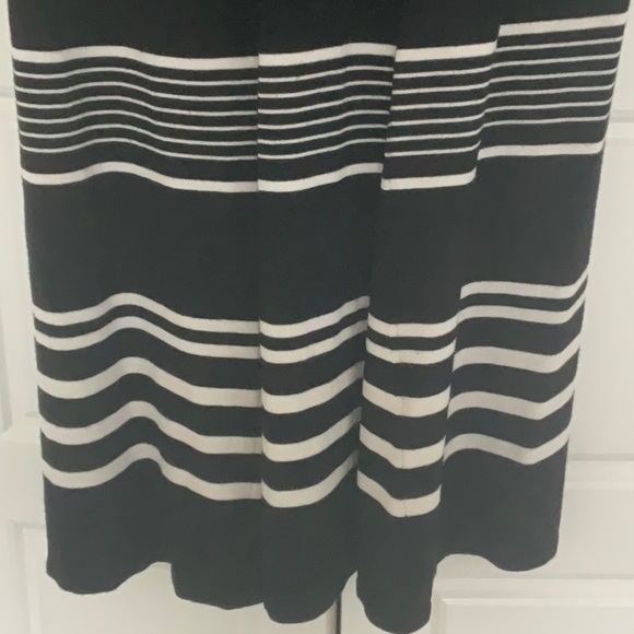 Sweater Dress - Picture 3 of 4